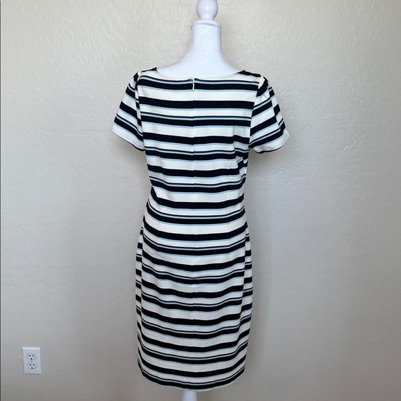 Anne Taylor Factory Navy stripe shift dress Size M - Picture 5 of 11